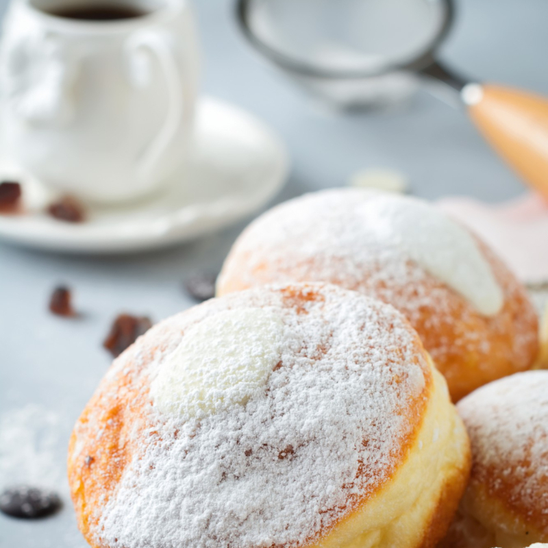 Tłusty Czwartek – dzień, w którym Polska pachnie pączkami